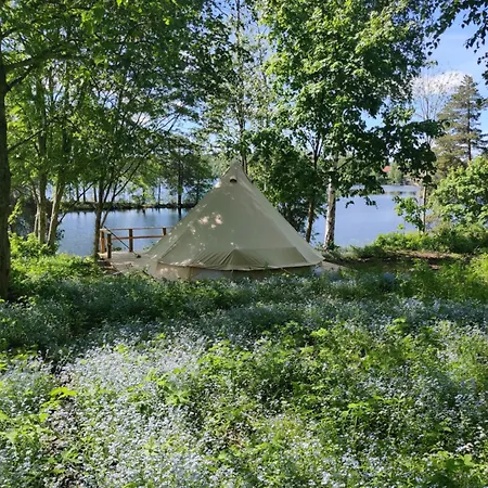 Ruustinnan Telttamajoitukset Luxury tent *